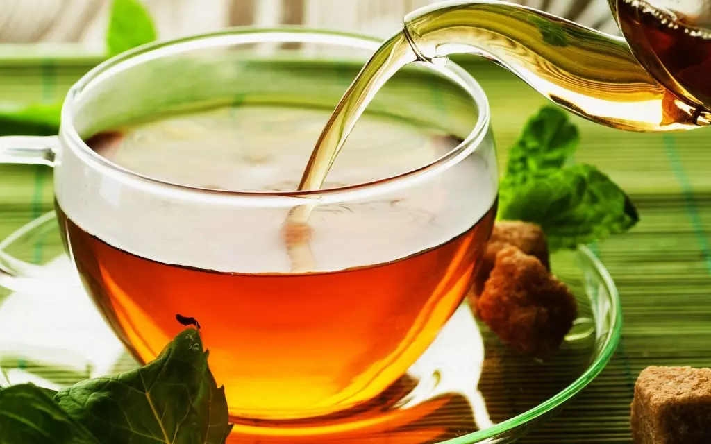 فوائد عدة لتناول الشاي يوميا