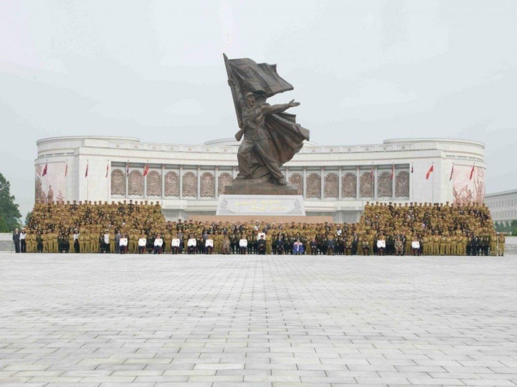متحف "حرب تحرير أرض الآباء" في كوريا الشمالية