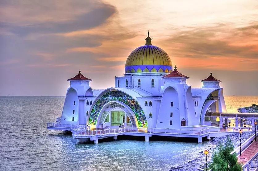 مسجد مدينة ملاكة