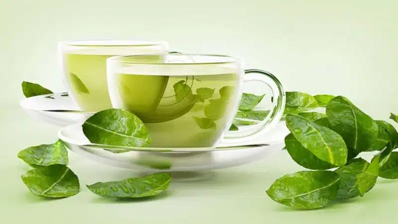 6 فوائد صحيـة فى شرب الشاي الأخضر
