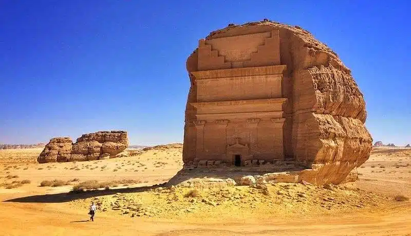 مدائن صالح الموقع الأثري الأشهر والأكثر غموضا بالسعودية