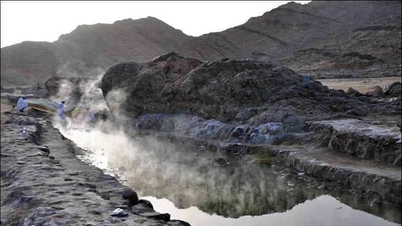 قرية الماء الحار رحلة الشفاء المذهلة بالسعودية