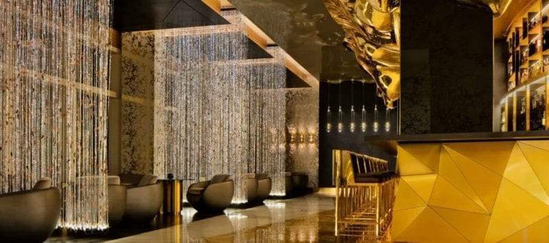 مطعم الذهب في دبي