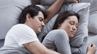 النوم بجانب من تحب.. 7 فوائد صحية لا تصدق
