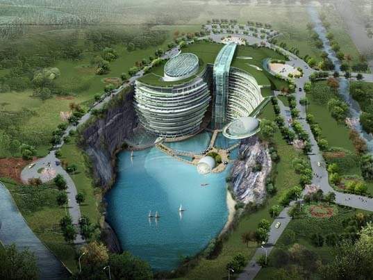 "فندق الهوة العميقة".. صنع في الصين!