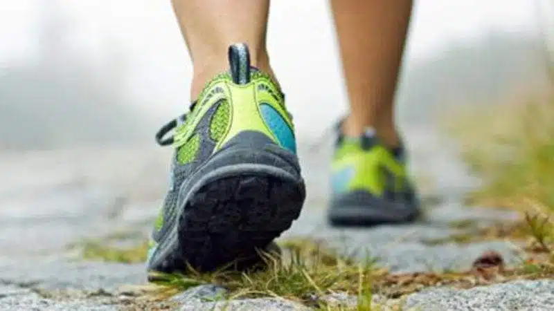 الركض أم المشي.. أيهما أفضل لإنقاص الوزن؟
