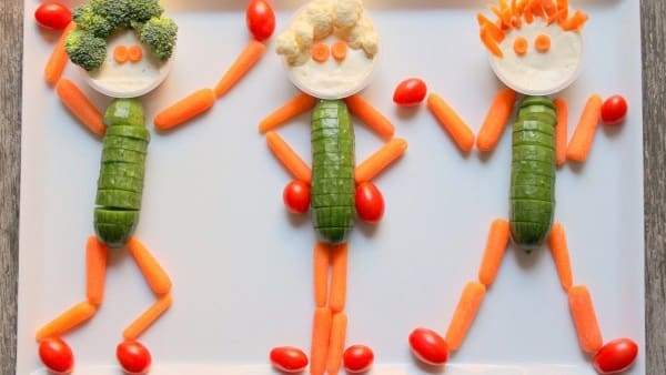 حيل سحرية تجعل أطفالك يعشقون الخضروات