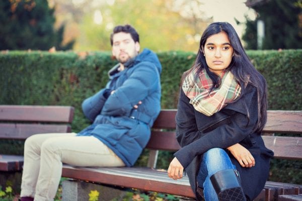 خبراء علم النفس يكتشفون تأثير غير متوقع للجدال على العلاقة الزوجية