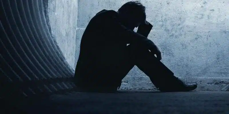 تدفعهم للانتحار.. دراسة حديثة تربط بين تعاطي المراهقين للماريجوانا والإصابة بالاكتئاب