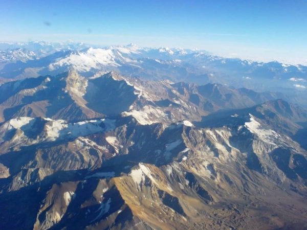 الهيمالايا ليست بالمقدمة.. أكبر 5 سلاسل جبلية في الأرض