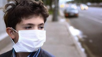 يستقطع أشهر من أعمارهم.. كيف يهدد التلوث حياة الأطفال؟