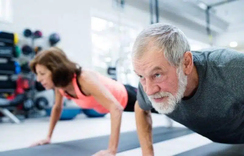 جلسة رياضية واحدة تفاجئ كبار السن بفوائد ذهنية مختلفة