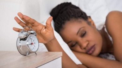 متى يؤدي النوم إلى الإصابة بالنوبات القلبية؟