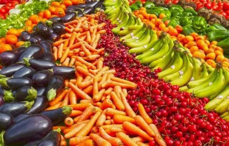 العلاقة بين الفواكه والخضروات وضعف الذاكرة