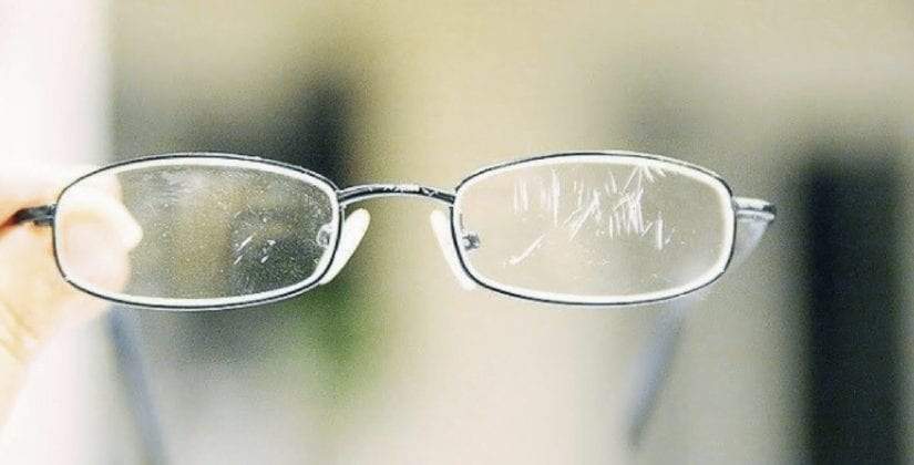 طرق منزلية من أجل إزالة الخدوش من النظارات