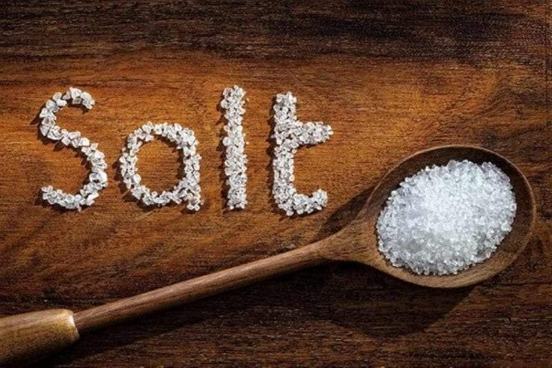 الرغبة في الملح.. أسباب خفية وبدائل صحية