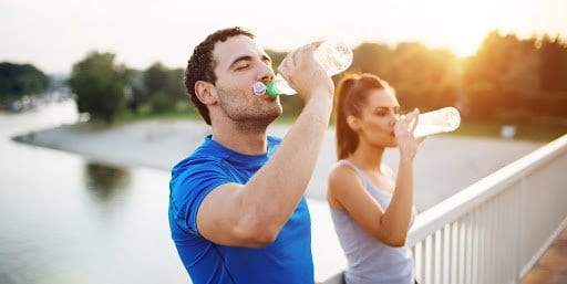 ممارسة الرياضة دون شرب الماء.. كيف يؤثر ذلك على الصحة؟