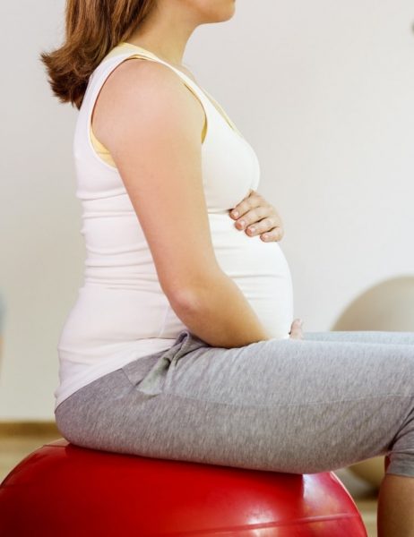 تمارين القرفصاء للحامل في الشهر الثامن