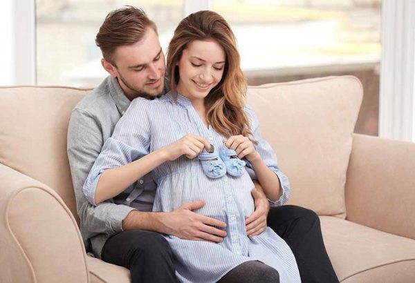 التعامل مع الزوجة في بداية الحمل