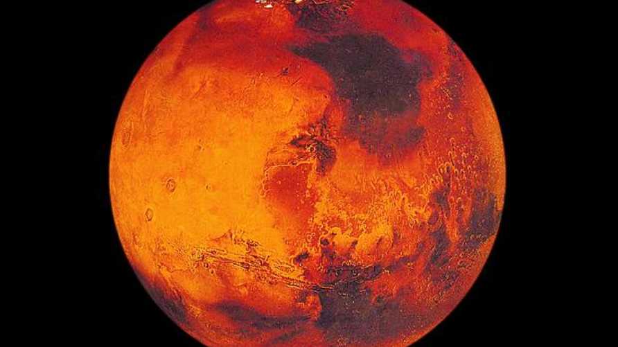 كوكب المريخ.. ولماذا سمى باللون الأحمر؟