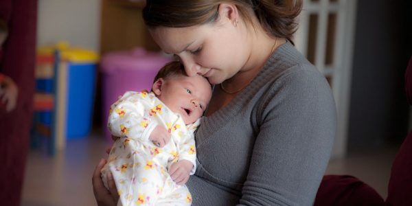 السعرات الحرارية الموصى بها للأمهات المرضعات