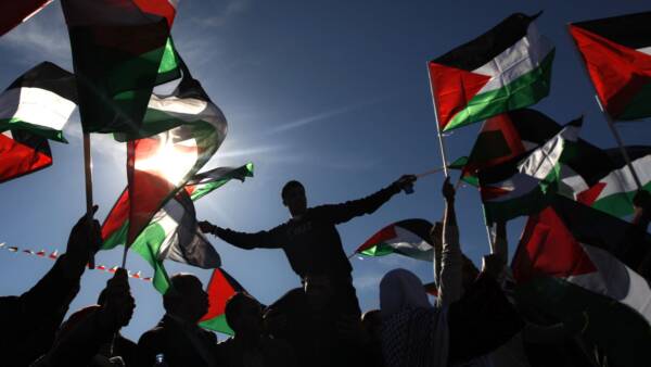 استراتيجية "هاسبارا".. لماذا لا يبدو العالم متعاطفا مع فلسطين؟