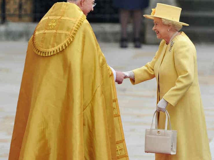 حقيبة الملكة اليزابيث..رسالة مشفرة