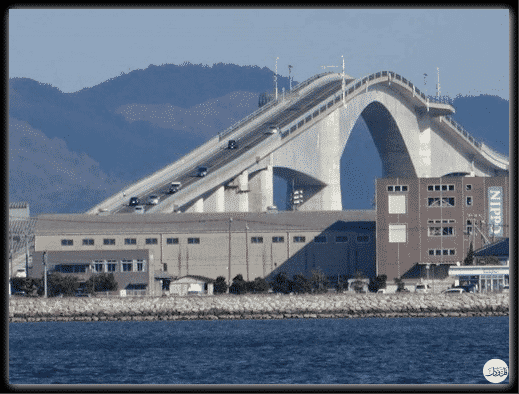 جسر "أوهاشي" الياباني.. ماذا تعرف عن أخطر جسر في العالم؟