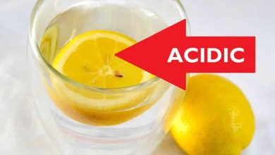 رغم فوائده المختلفة.. آثار جانبية عند تناول الماء بالليمون باستمرار