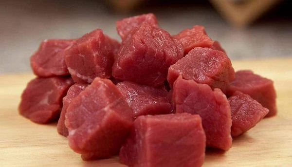 السماء تمطر أموالا ولحوما وأشياء أخرى غريبة!