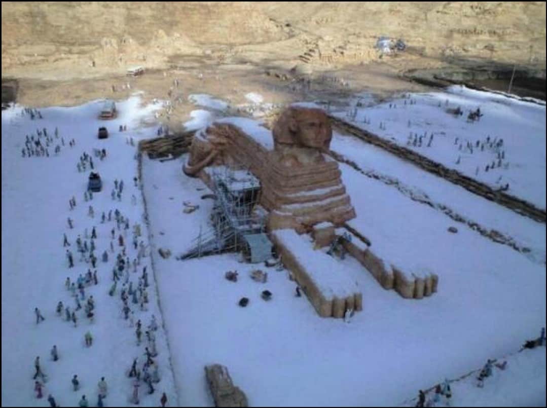 هل غرق أبو الهول والأهرامات في الثلوج من قبل؟ هل غرق أبو الهول والأهرامات في الثلوج من قبل؟