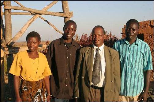 كيف تمكن ابن الـ14 من توليد الكهرباء في قريته الفقيرة؟ كيف تمكن ابن الـ14 من توليد الكهرباء في قريته الفقيرة؟