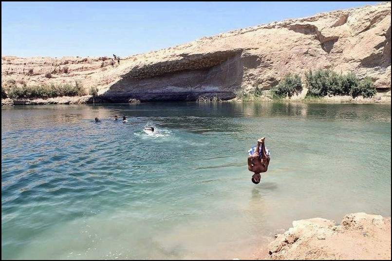 ظهرت فجأة من العدم.. سر بحيرة قفصة الغامضة في تونس