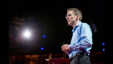 كيف غير اعتداء وحشي رجلا عاديا إلى عبقري ليس له مثيل؟