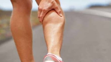 تشنجات الساق المسائية.. سر الإصابة بها وكيفية علاجها