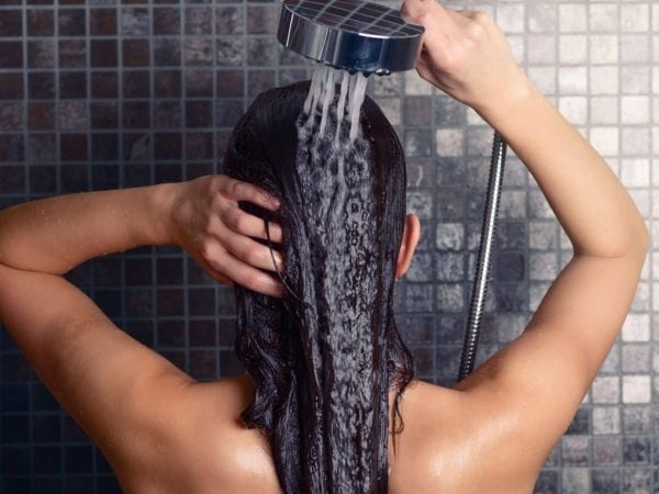 آثار خطيرة على الجسم بسبب الاستحمام الزائد