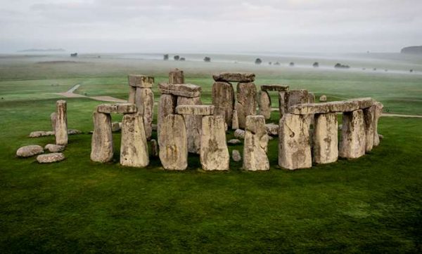 من أغرب الاكتشافات على مر التاريخ Stonehenge-The-Final-Mystery-600x362