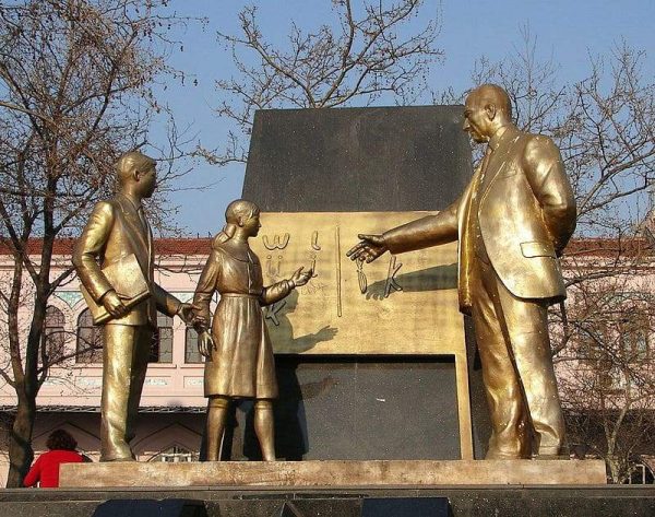 اليوم العالمي للمعلمين في 5 أكتوبر من كل عام وكيفية الإحتفال به