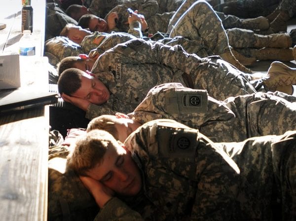 النوم في دقيقتين على طريقة الجيش الأمريكي