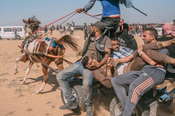 أهم 5 صور في 2018.. تجسد حكايات مأساوية! صور أرض متعثرة