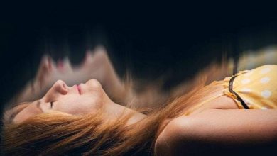 العلم يفسر.. كيف يرى الإنسان شريط حياته في لحظات الاقتراب من الموت؟