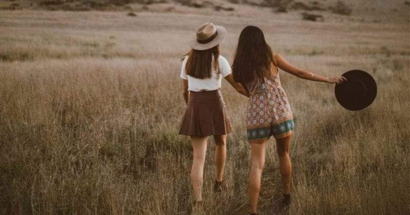 كم نحتاج من الوقت لتكوين علاقة الصداقة المثالية؟