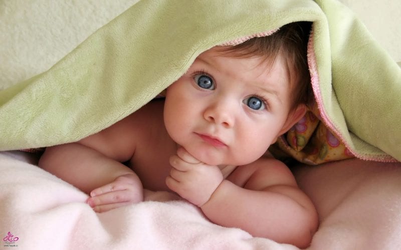 صور أطفال مميزة وعبارات فريدة عن روح الأطفال البريئة