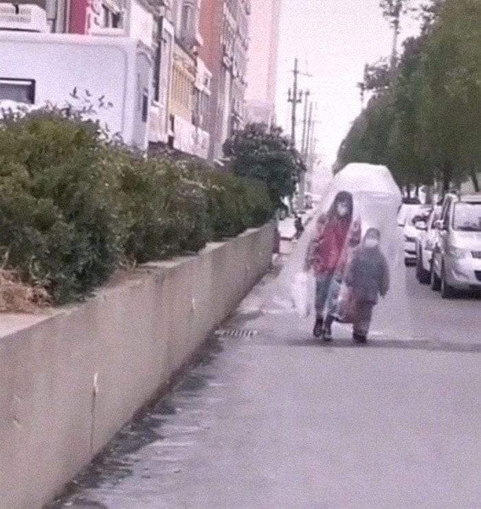 صور تكشف عن الوقاية من فيروس كورونا عبر طرق إبداعية طريفة
