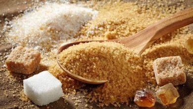 السكر البني أم الأبيض.. أيهما أفضل صحيا؟