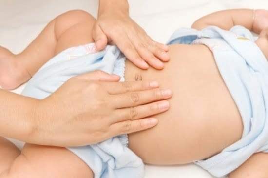 علاج الإمساك عند الرضع