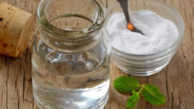 بوصفات مختلفة.. غسول فم طبيعي في المنزل