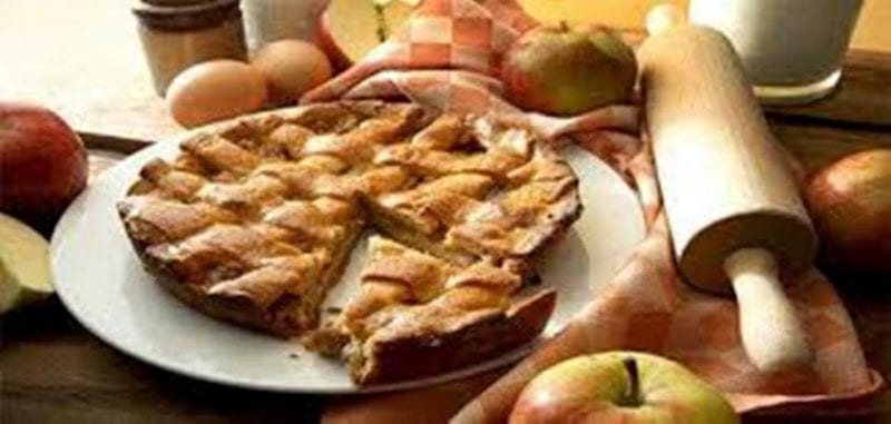 طريقة عمل فطيرة التفاح طريقة عمل فطيرة التفاح