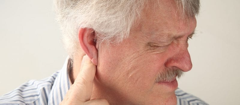 انسداد الأذن.. أسبابه وأفضل العلاجات المنزلية
