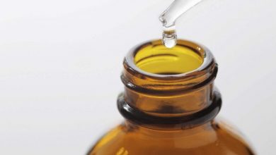زيت البرافين.. فوائد جمالية وأعراض جانبية